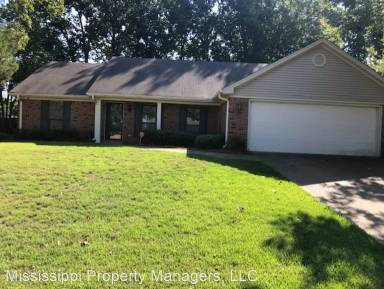 Main picture of 910 Holly Hill Dr