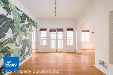 Main picture of 232 N Almont Dr
