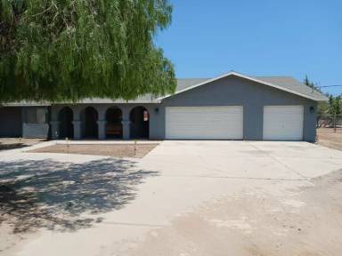 Main picture of 7333 Oakwood Ave