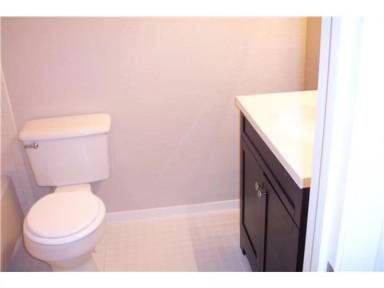 Main picture of 810 Banister Ln
