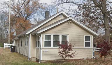 Main picture of 1358 N Oak Dr