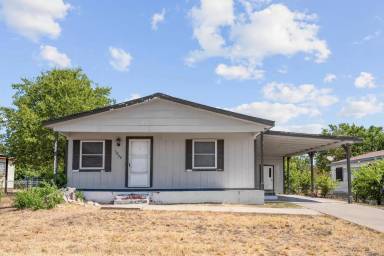 Main picture of 1505 Elyse Dr