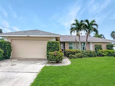 Main picture of 5205 Del Prado Blvd S