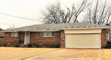 Main picture of 129 N Blake Dr