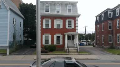 Main picture of 98 Elm St