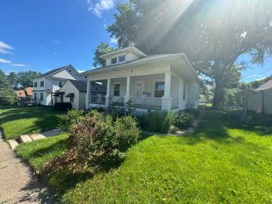 Main picture of 440 43rd St