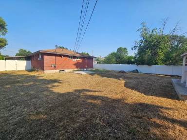 Main picture of 2105 N Sargent Rd