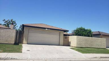 Main picture of 3230 S Half Moon Dr