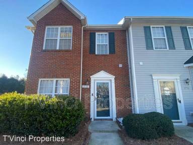 Main picture of 1732 Olivers Crossing Cir