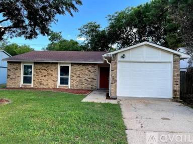 Main picture of 806 Rolling Ridge Dr
