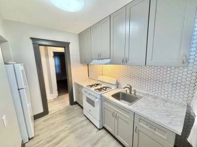 Main picture of 21 Cornell St