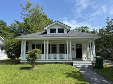 Main picture of 311 McLeod St