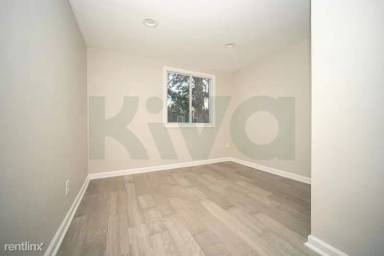 Main picture of 2424 N Gratz St