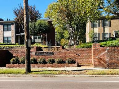 Main picture of 435 N Highland St
