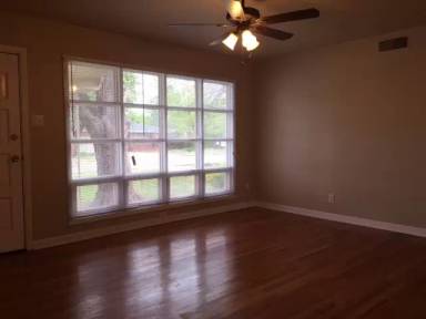 Main picture of 3811 39th St