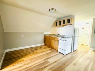 Main picture of 58 Perham St