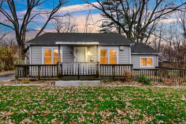 Main picture of 2845 Belmont St