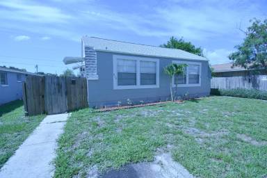 Main picture of 512 88th Ave N