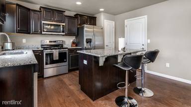 Main picture of 5491 Clarence Dr