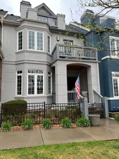 Main picture of 533 Laramie Blvd