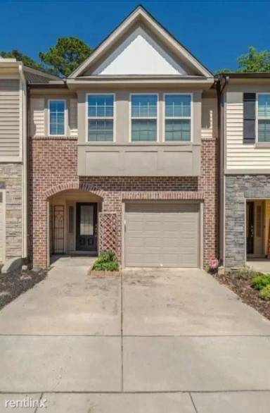Main picture of 2911 Benevolence Dr