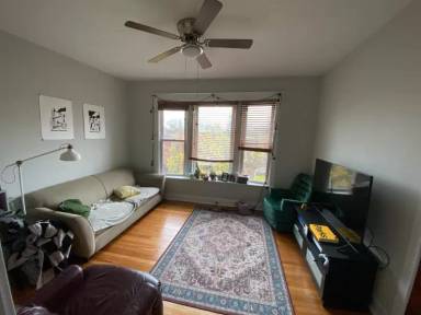 Main picture of 3805 N Leavitt St