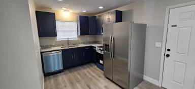 Main picture of 1110 Thomas Ln