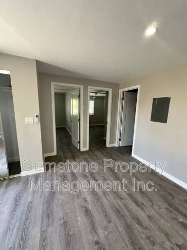 Main picture of 4814 54th St