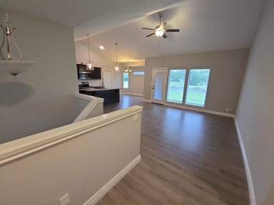 Main picture of 1215 S Horseback Cir