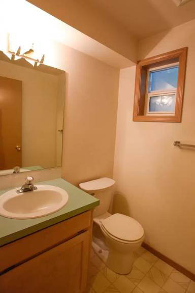 Main picture of 5207 1st Ave NW
