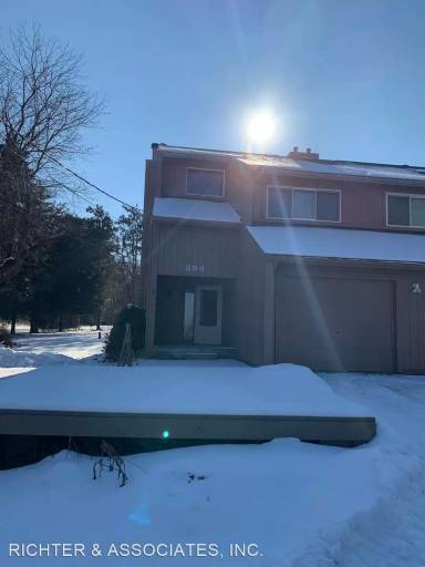 Main picture of 398 E Shore Dr