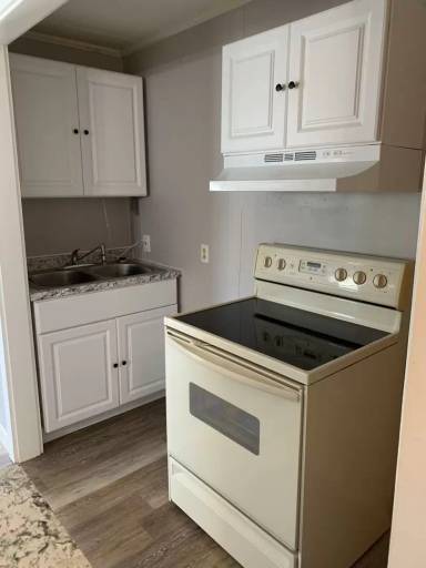 Main picture of 1 Newhall St