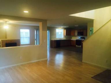 Main picture of 420 Peregrine Dr