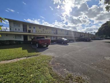 Main picture of 2800 NE 203rd St
