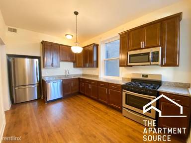 Main picture of 3040 W Logan Blvd