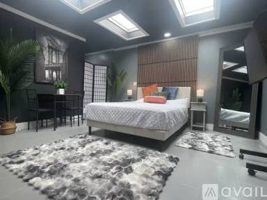 Main picture of 14722 Huston St