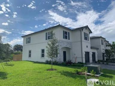 Main picture of 4660 NW 120th Way