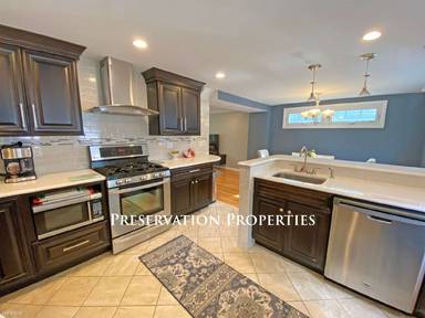 Main picture of 467 Albemarle Rd