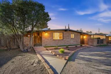 Main picture of 6814 E Koralee St