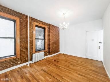 Main picture of 514 E 82nd St