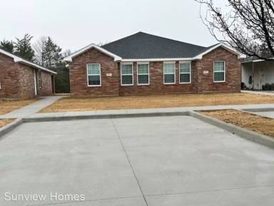 Main picture of 327 Umstead