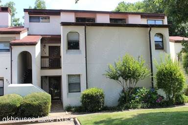 Main picture of 301 Kings Row Dr
