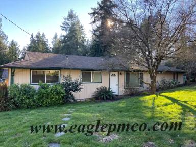 Main picture of 9004 SW 14th Ave