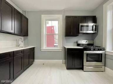 Main picture of 6700 Park Ave