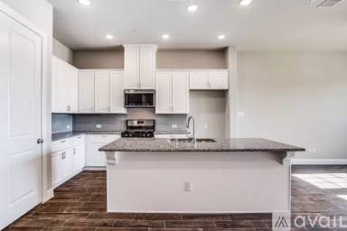 Main picture of 1555 Windermere Way