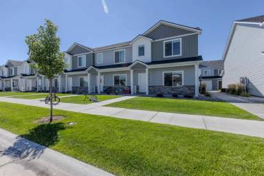 Main picture of Summerfield Townhomes