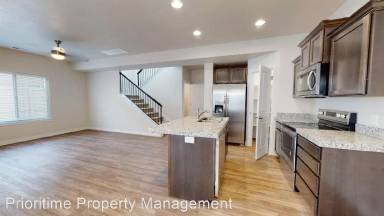 Main picture of 829 N Cutler Dr