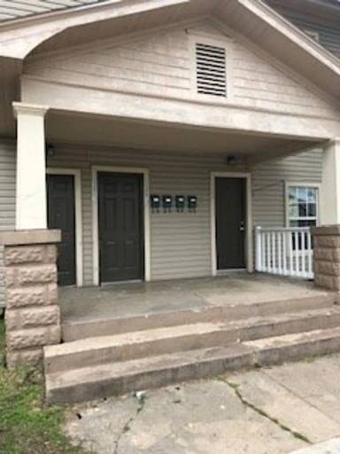 Main picture of 500 1/2 S 18th St