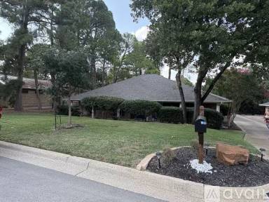Main picture of 2950 Crestline Dr