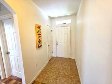 Main picture of 1440 Lexington Sq SW